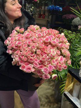 Кущикова троянда піоновидна 25 шт 3356 фото